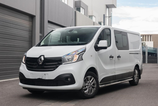 enoikiazomena_van_veria_viva_van_rentals_renault_trafic